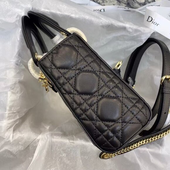 ✨✨Dior bags - Picture 4 of 9
